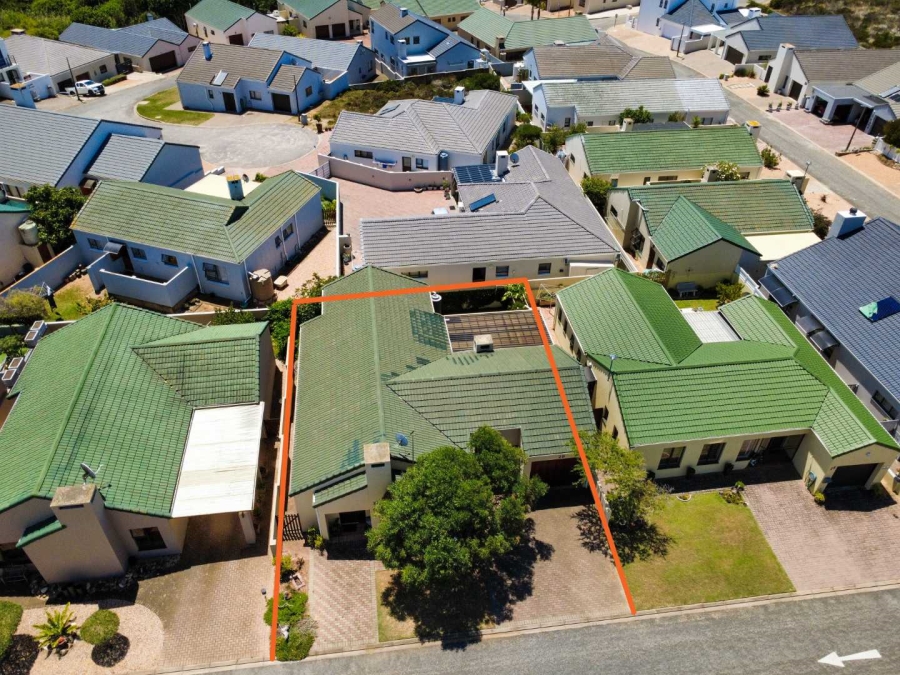 3 Bedroom Property for Sale in Stilbaai Wes Western Cape